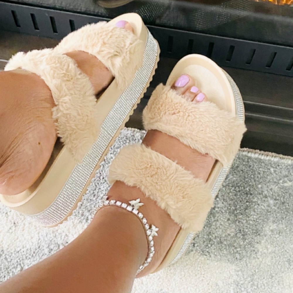 Tan Fur Slippers